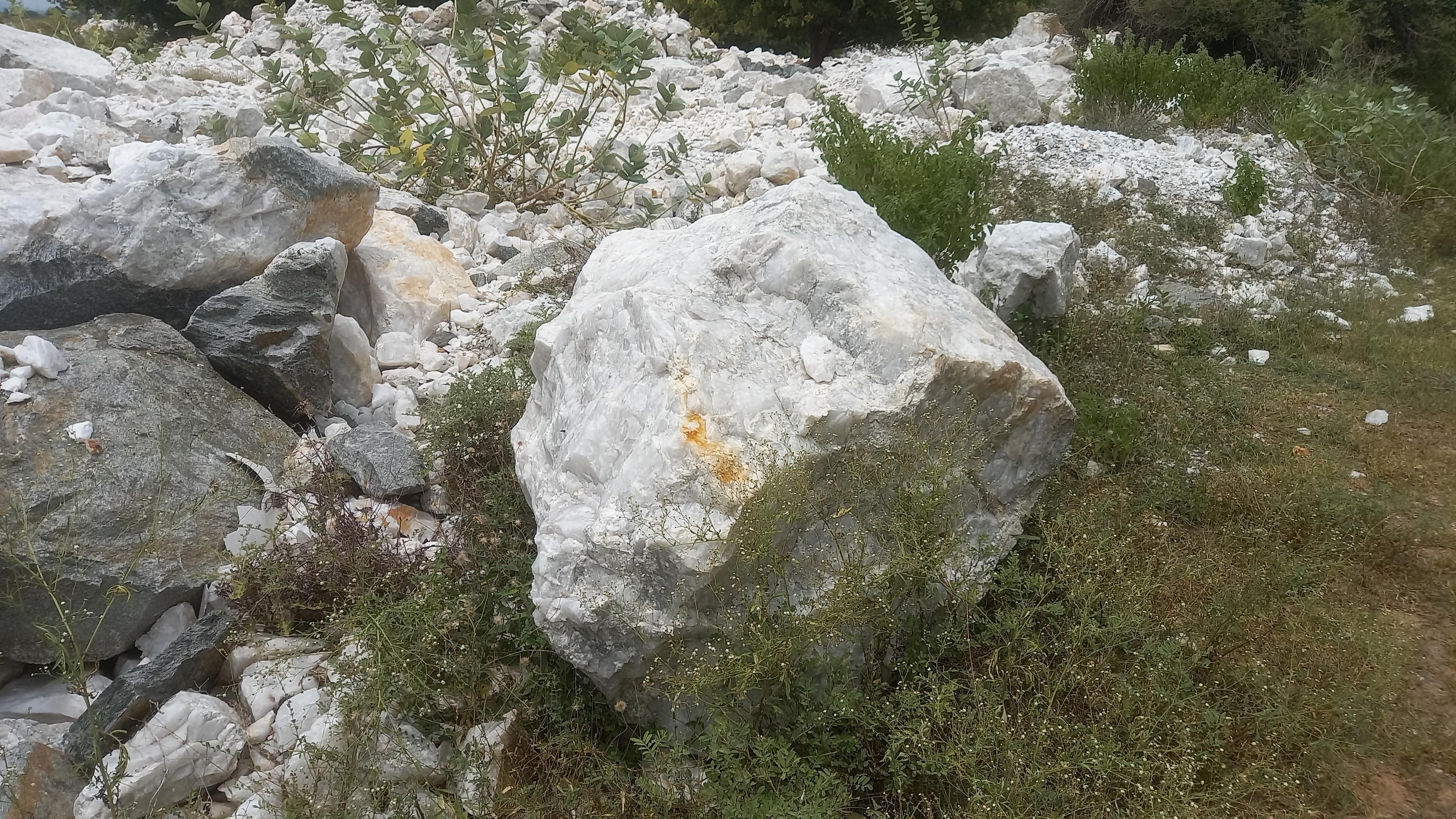 A-grade Quartz 8